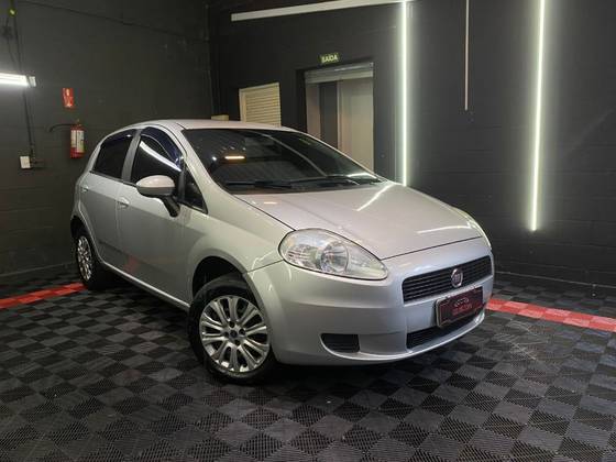 FIAT PUNTO 1.4 8V FLEX 4P MANUAL